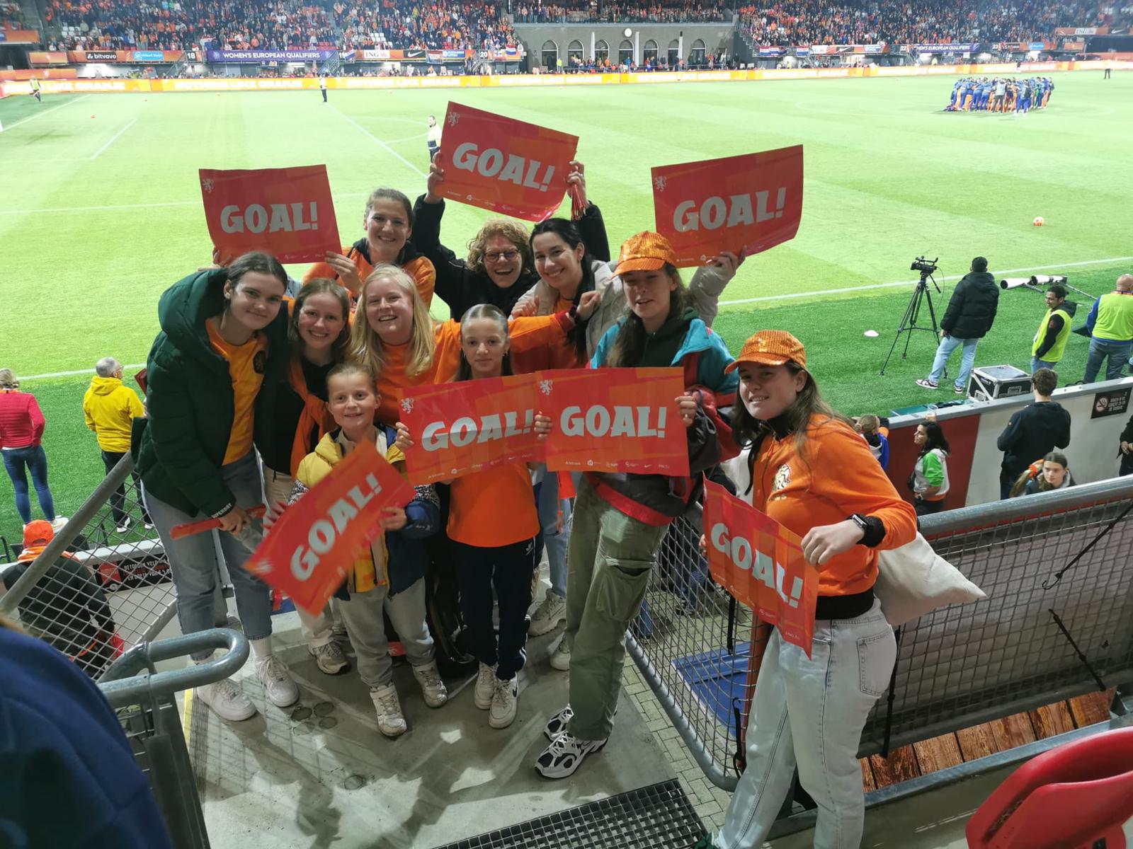 Winnaars pubquiz bij Nederland - Finland 